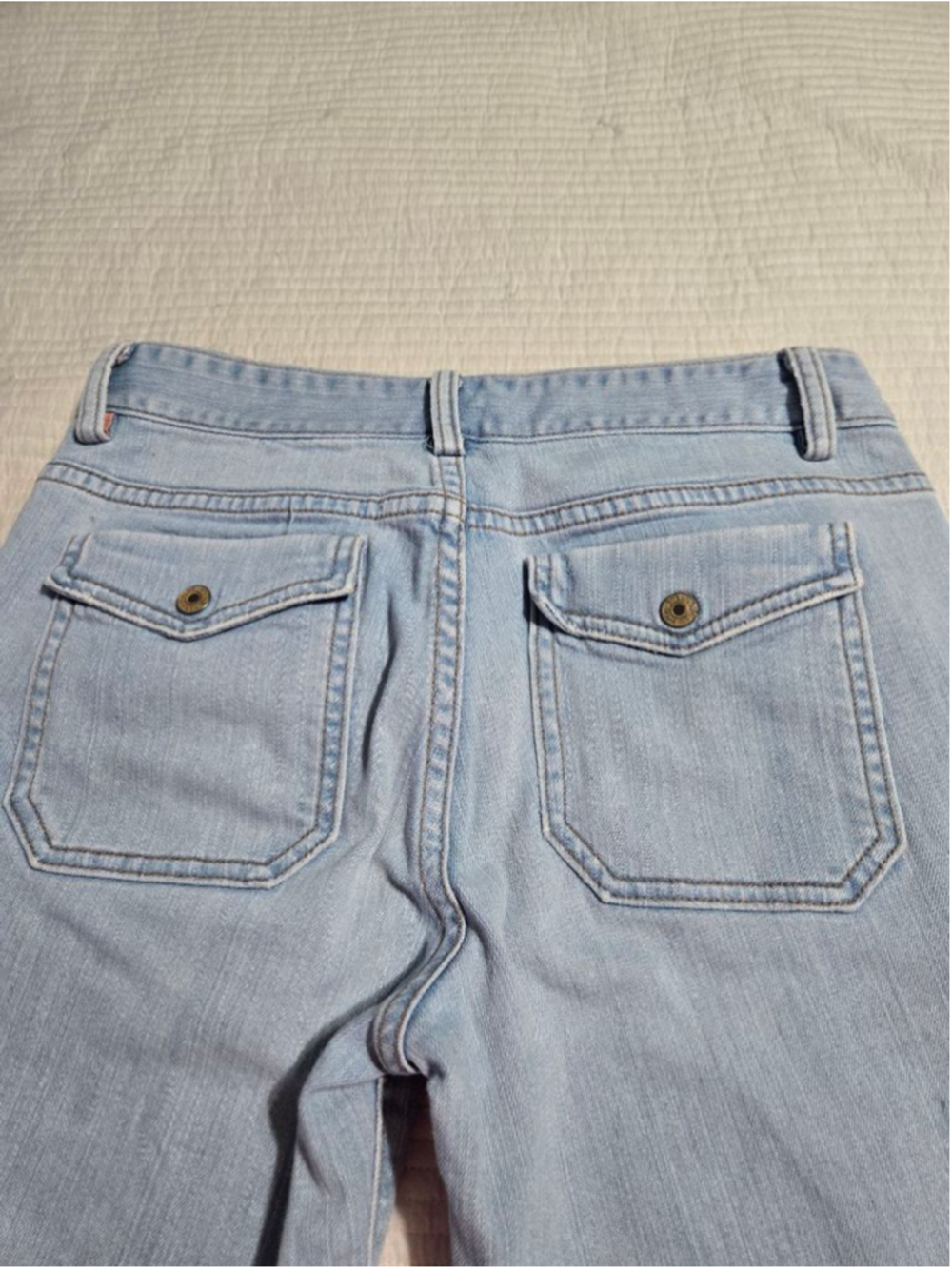 Women's GAP Light Wash Denim Wide Leg Capris Size 6 - Picture 9 of 13